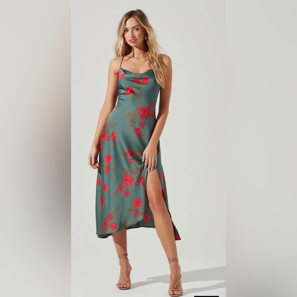 ASTR the Label GAIA FLORAL MIDI DRESS